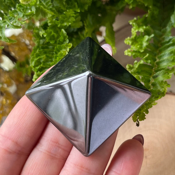 Hematite Pyramid - Protection & Connection